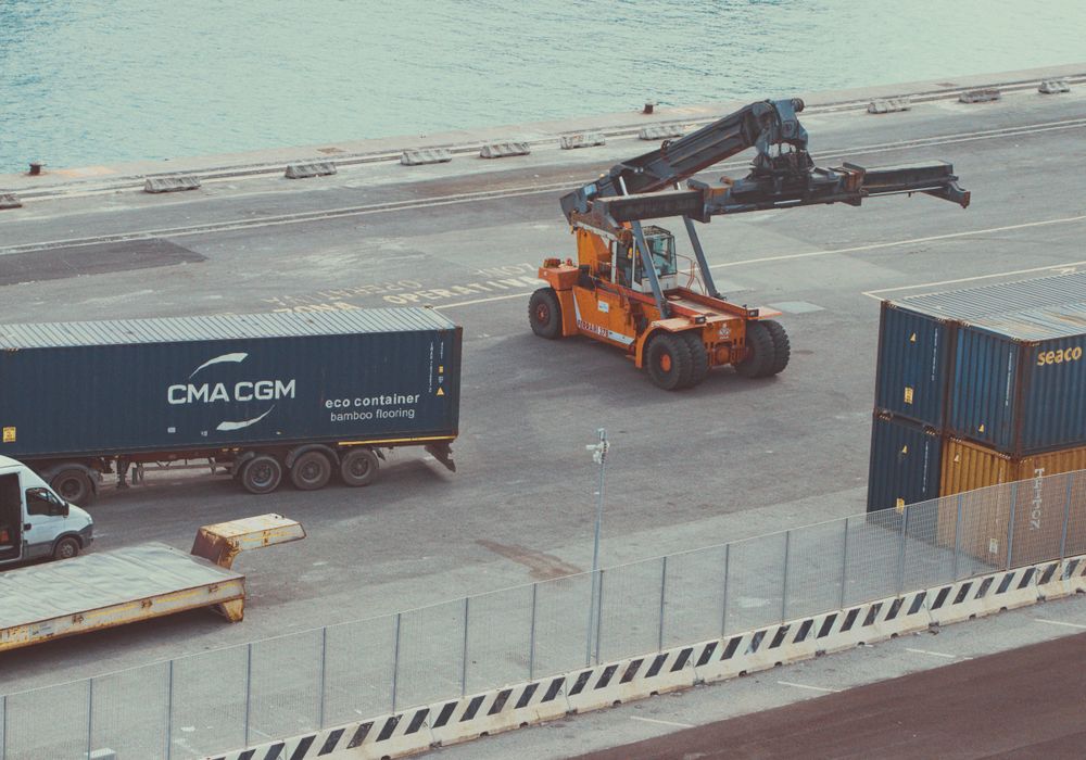 International Shipping and Logistics Coordination